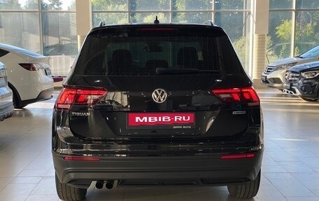 Volkswagen Tiguan II, 2020 год, 2 549 000 рублей, 5 фотография