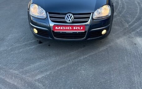 Volkswagen Jetta VI, 2010 год, 1 090 000 рублей, 3 фотография