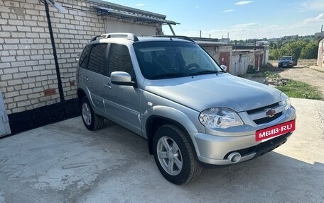 Chevrolet Niva I рестайлинг, 2013 год, 790 000 рублей, 2 фотография