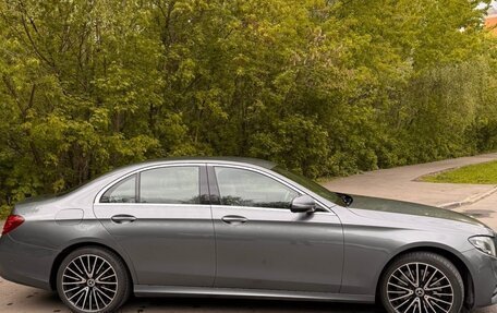Mercedes-Benz E-Класс, 2018 год, 3 000 000 рублей, 2 фотография