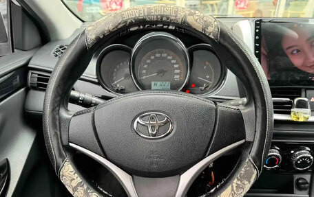 Toyota Yaris, 2020 год, 1 200 000 рублей, 11 фотография