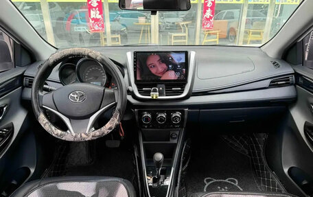 Toyota Yaris, 2020 год, 1 200 000 рублей, 8 фотография