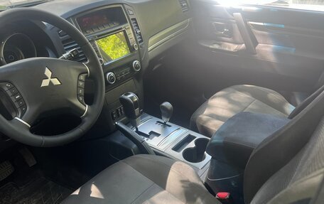 Mitsubishi Pajero IV, 2008 год, 2 500 000 рублей, 6 фотография