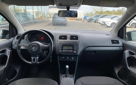 Volkswagen Polo VI (EU Market), 2012 год, 598 000 рублей, 11 фотография