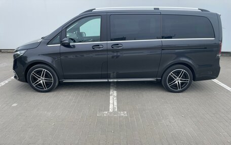 Mercedes-Benz V-Класс, 2023 год, 12 300 000 рублей, 10 фотография