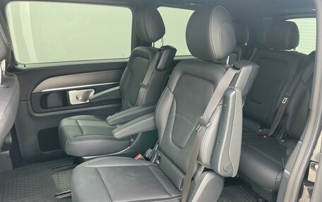 Mercedes-Benz V-Класс, 2023 год, 12 300 000 рублей, 21 фотография