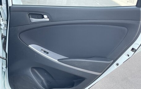 Hyundai Solaris II рестайлинг, 2014 год, 950 000 рублей, 18 фотография