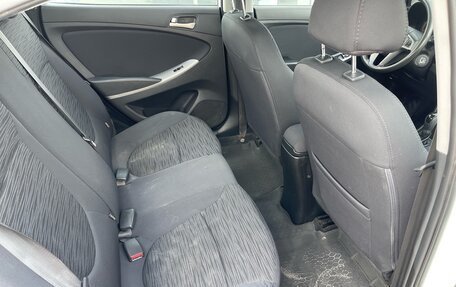 Hyundai Solaris II рестайлинг, 2014 год, 950 000 рублей, 17 фотография