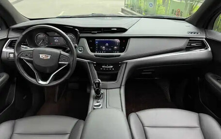Cadillac XT6 I, 2021 год, 3 159 810 рублей, 13 фотография