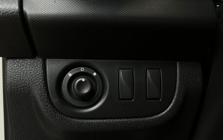 Renault Logan II, 2019 год, 1 142 000 рублей, 17 фотография