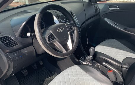 Hyundai Solaris II рестайлинг, 2016 год, 1 200 000 рублей, 16 фотография