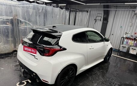 Toyota Yaris, 2021 год, 4 000 000 рублей, 7 фотография
