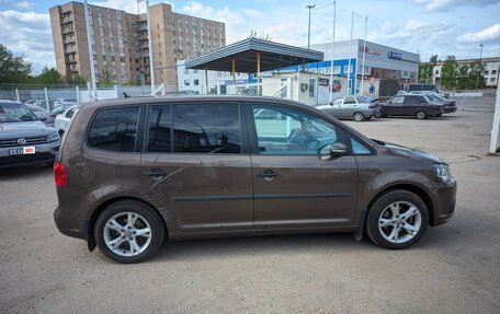 Volkswagen Touran III, 2012 год, 1 300 000 рублей, 3 фотография