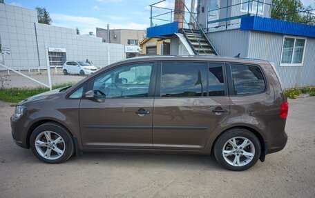 Volkswagen Touran III, 2012 год, 1 300 000 рублей, 8 фотография