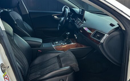Audi A7, 2011 год, 1 950 000 рублей, 15 фотография