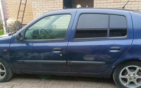 Renault Clio III, 2003 год, 250 000 рублей, 6 фотография