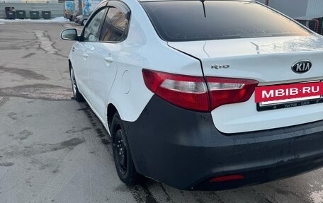 KIA Rio III рестайлинг, 2013 год, 410 000 рублей, 15 фотография