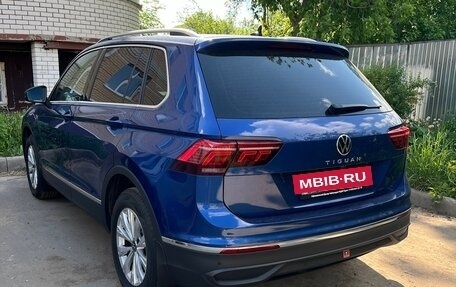 Volkswagen Tiguan II, 2024 год, 4 500 000 рублей, 7 фотография