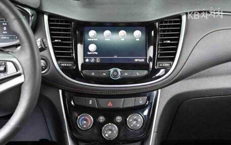 Chevrolet Trax, 2021 год, 1 195 000 рублей, 14 фотография