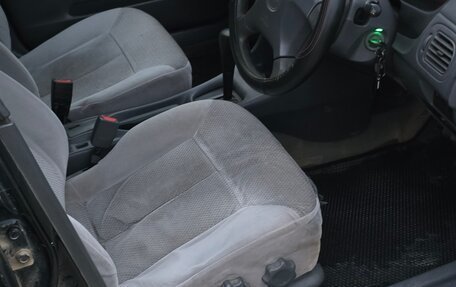 Mazda Familia, 1998 год, 290 000 рублей, 4 фотография