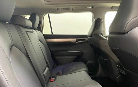 Toyota Highlander, 2025 год, 6 270 000 рублей, 13 фотография