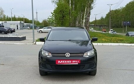 Volkswagen Polo VI (EU Market), 2011 год, 580 000 рублей, 2 фотография