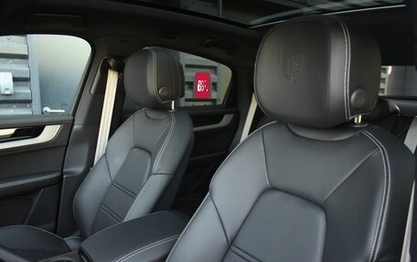 Porsche Cayenne III, 2025 год, 16 900 000 рублей, 18 фотография