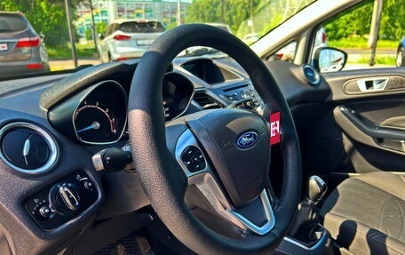 Ford Fiesta, 2015 год, 883 000 рублей, 17 фотография