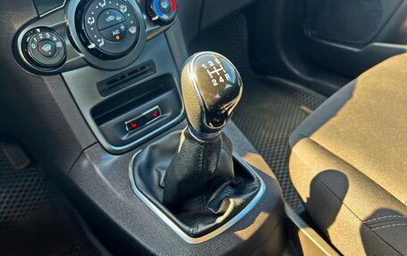 Ford Fiesta, 2015 год, 883 000 рублей, 24 фотография