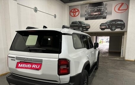 Toyota Land Cruiser Prado, 2024 год, 7 350 000 рублей, 6 фотография