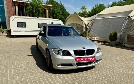 BMW 3 серия, 2006 год, 680 000 рублей, 2 фотография
