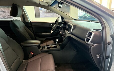 KIA Sportage IV рестайлинг, 2021 год, 2 090 000 рублей, 13 фотография