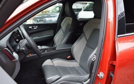 Volvo XC60 II, 2022 год, 3 811 386 рублей, 8 фотография