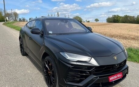 Lamborghini Urus I, 2021 год, 22 000 000 рублей, 3 фотография