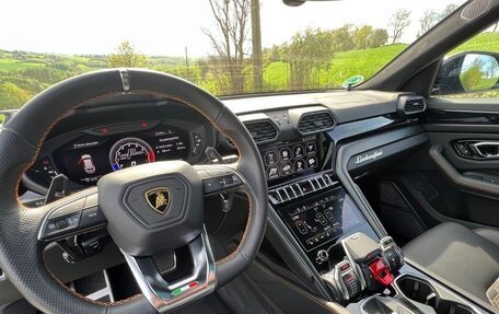 Lamborghini Urus I, 2021 год, 22 000 000 рублей, 8 фотография