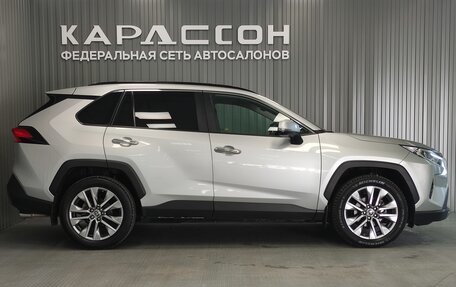 Toyota RAV4, 2020 год, 3 395 000 рублей, 6 фотография