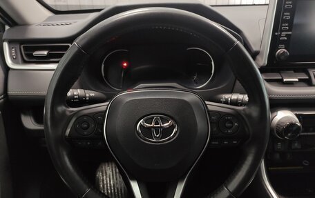Toyota RAV4, 2020 год, 3 395 000 рублей, 7 фотография