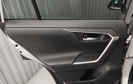 Toyota RAV4, 2020 год, 3 395 000 рублей, 15 фотография