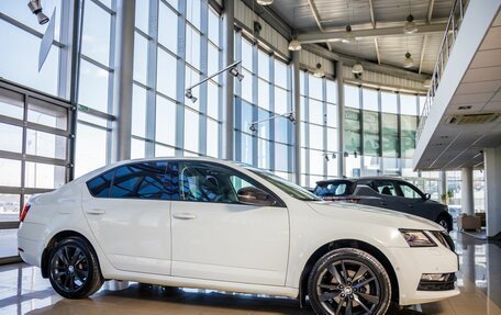 Skoda Octavia, 2020 год, 1 898 000 рублей, 2 фотография