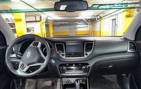 Hyundai Tucson III, 2018 год, 1 899 000 рублей, 10 фотография
