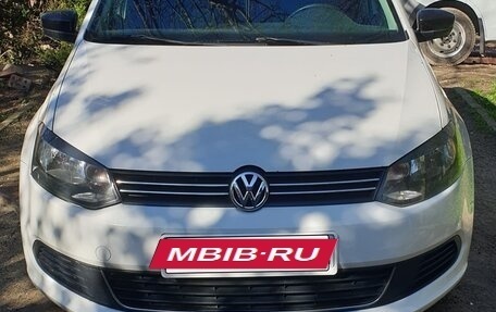 Volkswagen Polo VI (EU Market), 2013 год, 660 000 рублей, 2 фотография