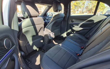 Mercedes-Benz E-Класс, 2018 год, 3 400 000 рублей, 9 фотография