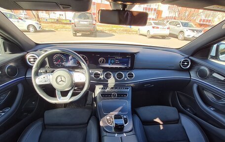 Mercedes-Benz E-Класс, 2018 год, 3 400 000 рублей, 11 фотография