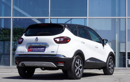 Renault Kaptur I рестайлинг, 2016 год, 1 398 000 рублей, 5 фотография