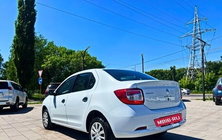 Renault Logan II, 2018 год, 795 000 рублей, 4 фотография