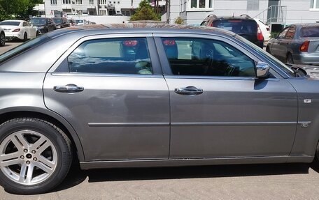 Chrysler 300C II, 2007 год, 1 500 000 рублей, 7 фотография