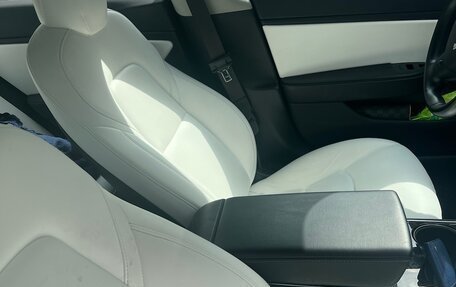 Tesla Model 3 I, 2018 год, 2 950 000 рублей, 10 фотография