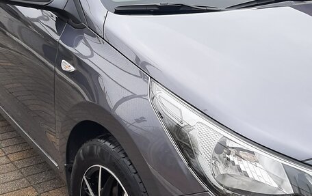 Hyundai Solaris II рестайлинг, 2021 год, 1 800 000 рублей, 18 фотография