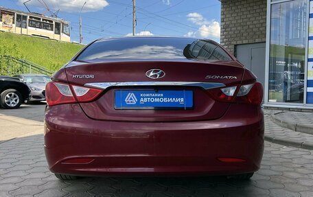Hyundai Sonata VI, 2010 год, 899 000 рублей, 4 фотография