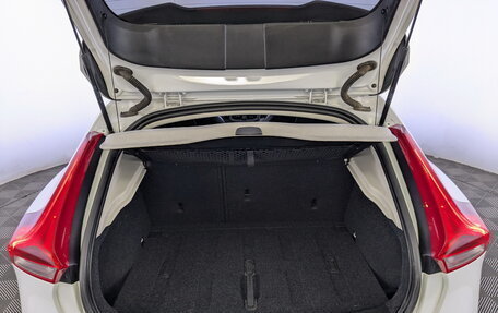 Volvo V40 Cross Country I, 2014 год, 1 550 000 рублей, 11 фотография